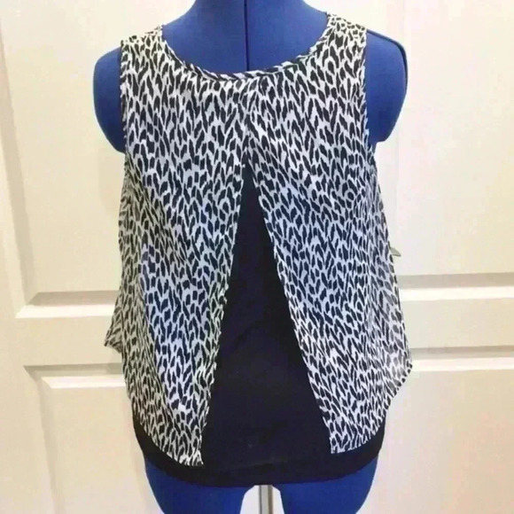 LAYERED iZ Byer peekaboo tank in black and… - Picture 2 of 5